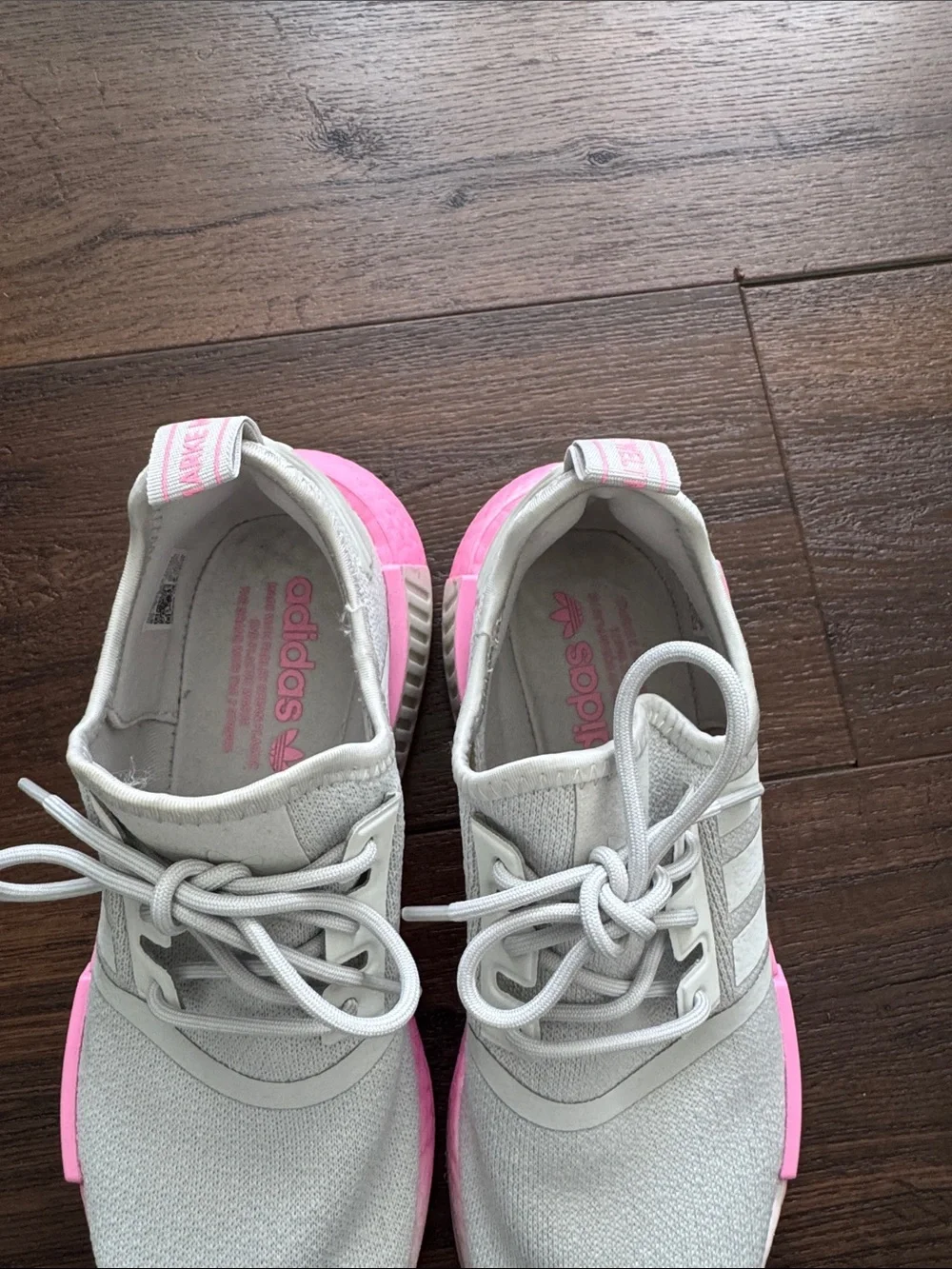 adidas lightweight athletic